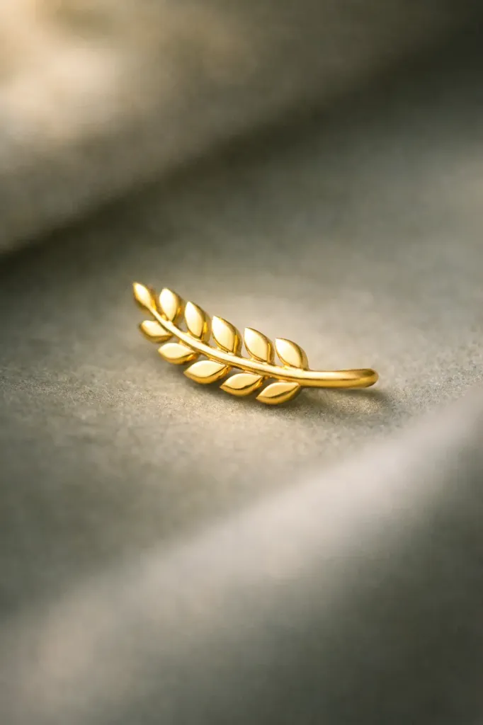 Auravine Ear Adorn (18K gold tone)