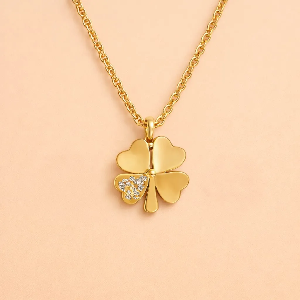 Aurelia Clover Pendant (18K gold tone)
